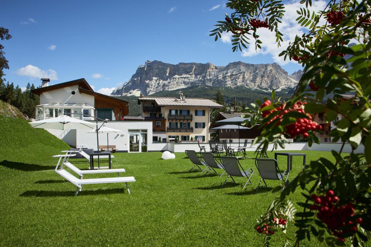 Dolomites Wellness Hotel Savoy La Villa (Trentino Alto Adige) Exterior foto