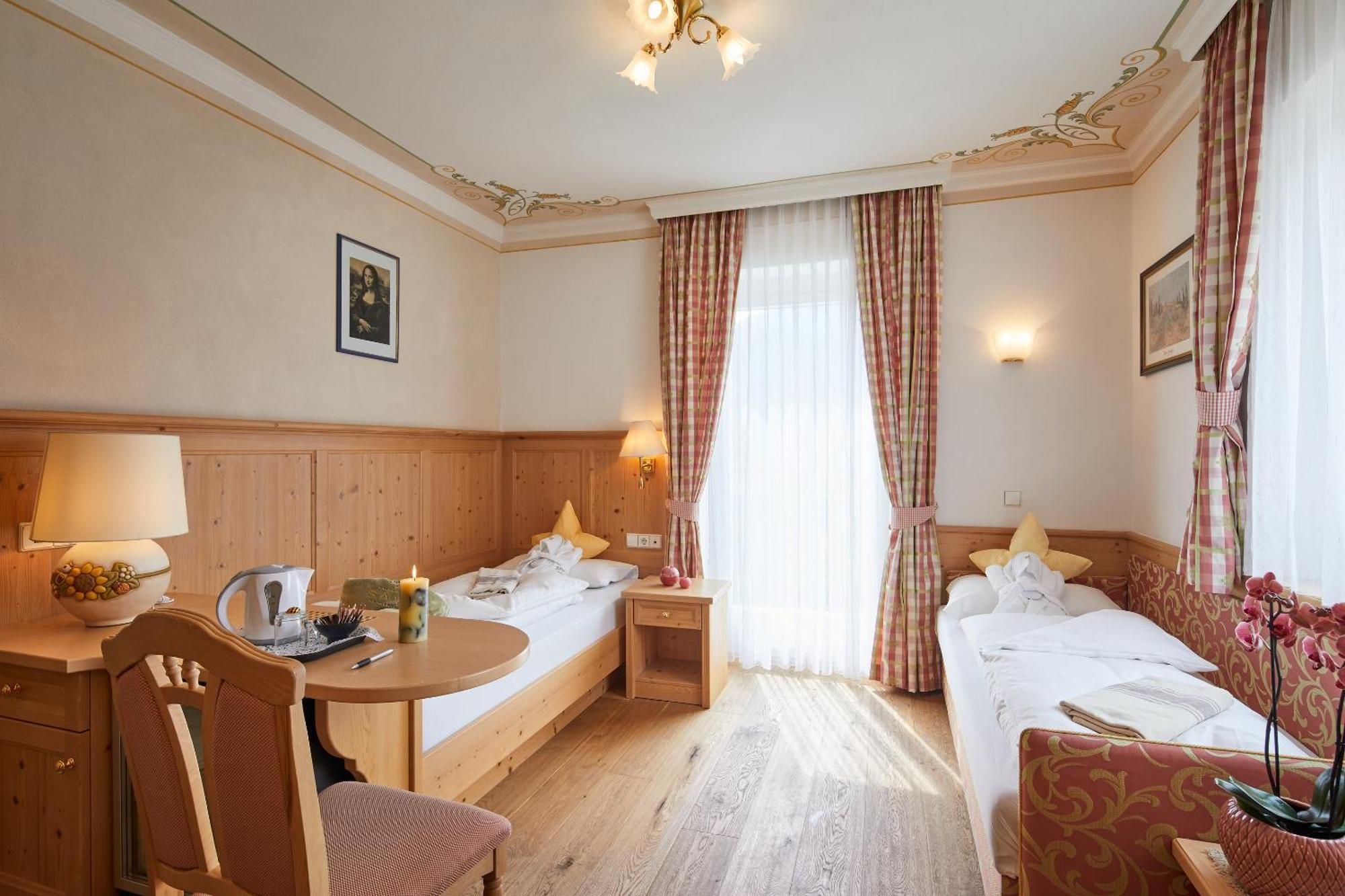 Dolomites Wellness Hotel Savoy La Villa (Trentino Alto Adige) Quarto foto
