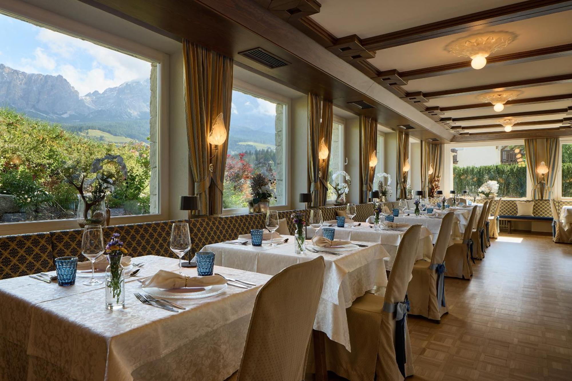 Dolomites Wellness Hotel Savoy La Villa (Trentino Alto Adige) Exterior foto