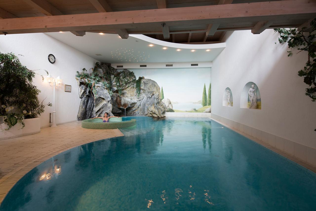 Dolomites Wellness Hotel Savoy La Villa (Trentino Alto Adige) Exterior foto